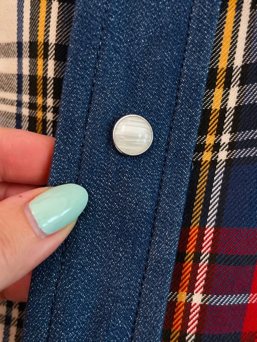 Tasha Polizzi Collection Western Plaid Shirt | Denim Contrast | Pearl Snap | MD - Picture 3 of 5